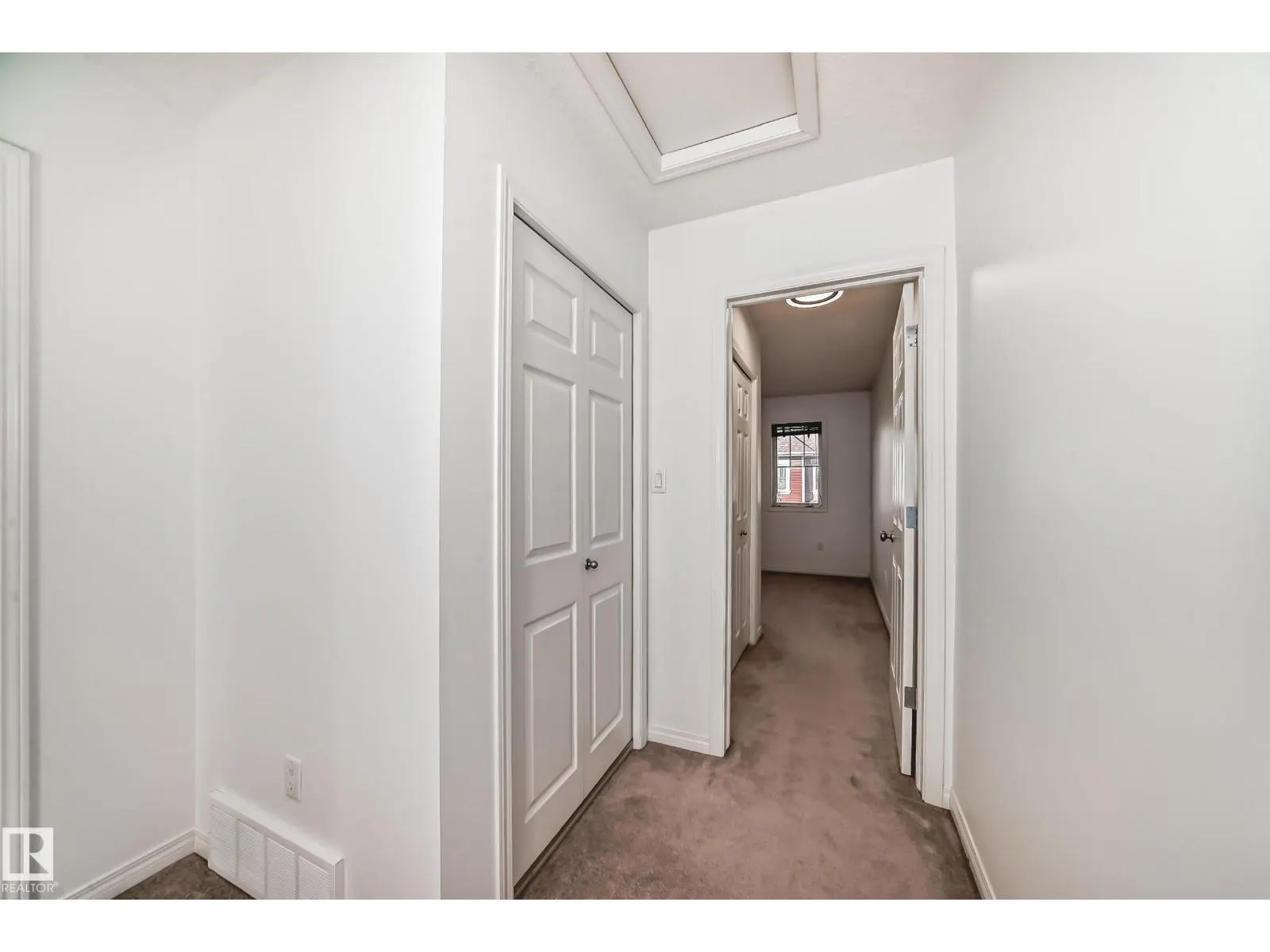 #54 1623 Towne Centre BV NW