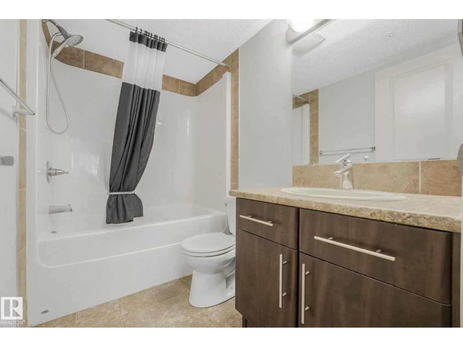 #210 103 AMBLESIDE DR SW