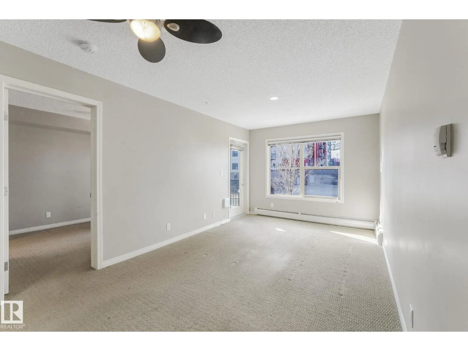 #210 103 AMBLESIDE DR SW