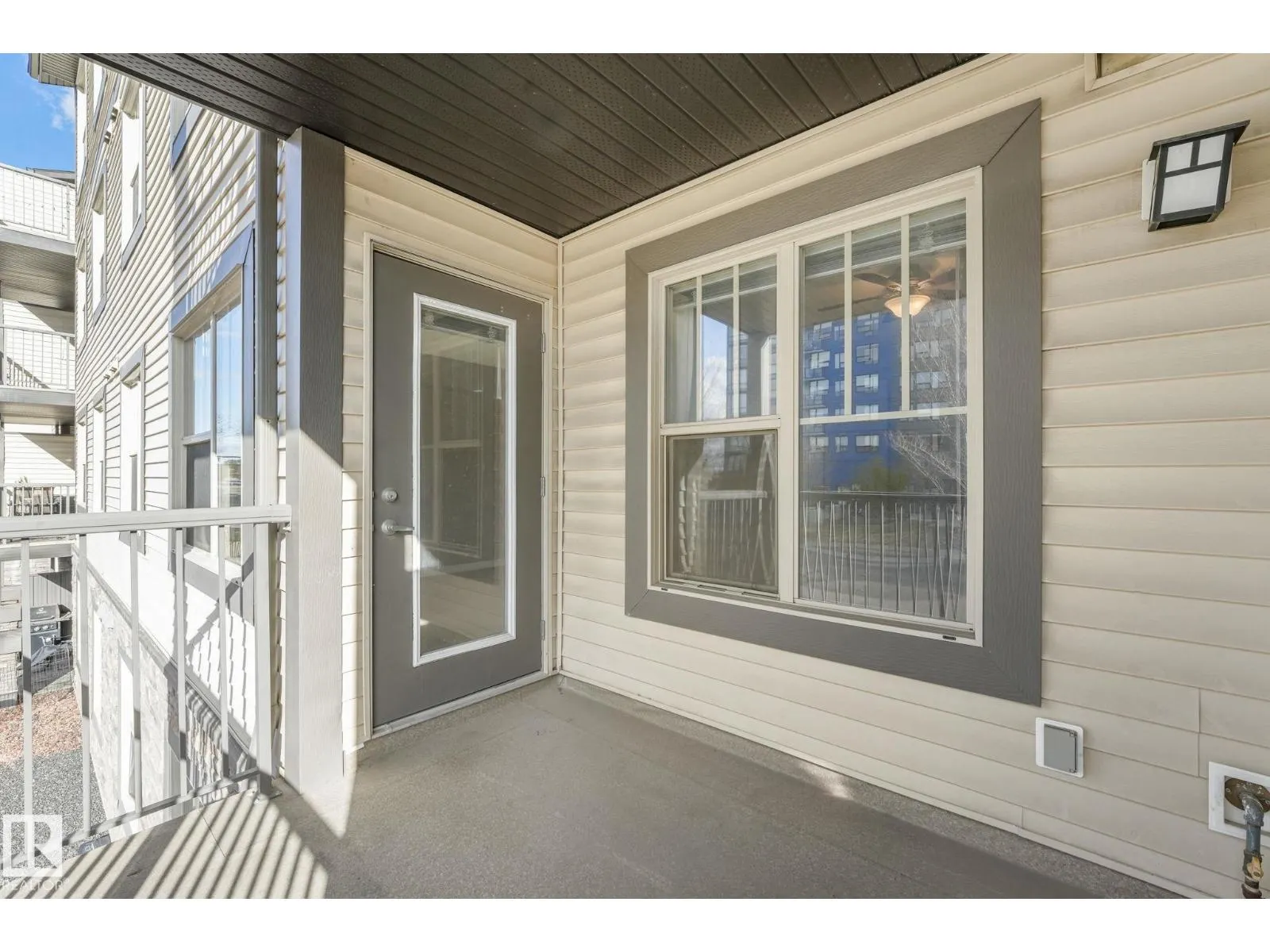 #210 103 AMBLESIDE DR SW