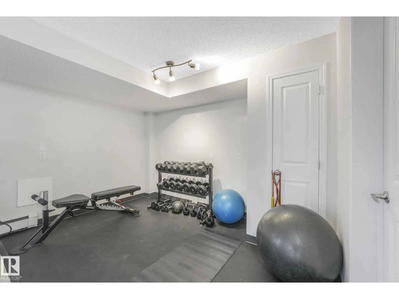 #210 103 AMBLESIDE DR SW