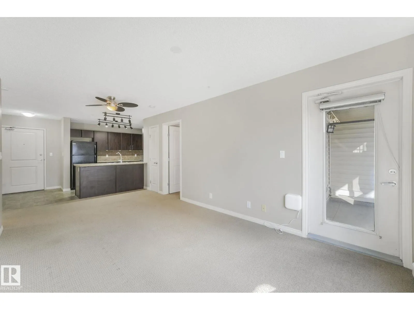 #210 103 AMBLESIDE DR SW
