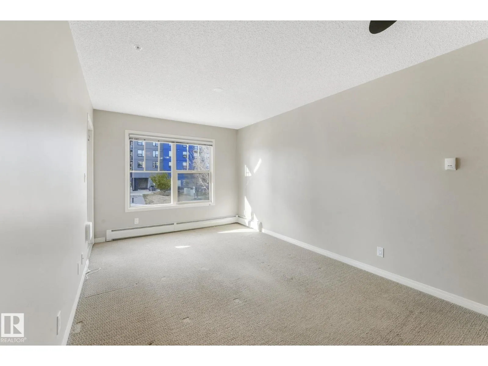 #210 103 AMBLESIDE DR SW
