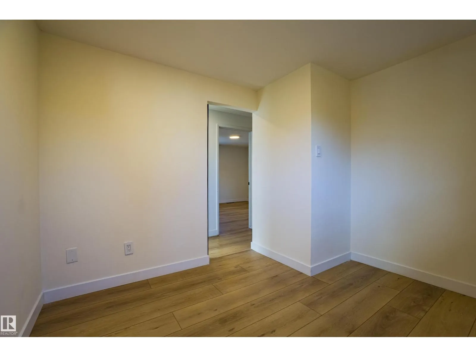 5603 108 ST NW
