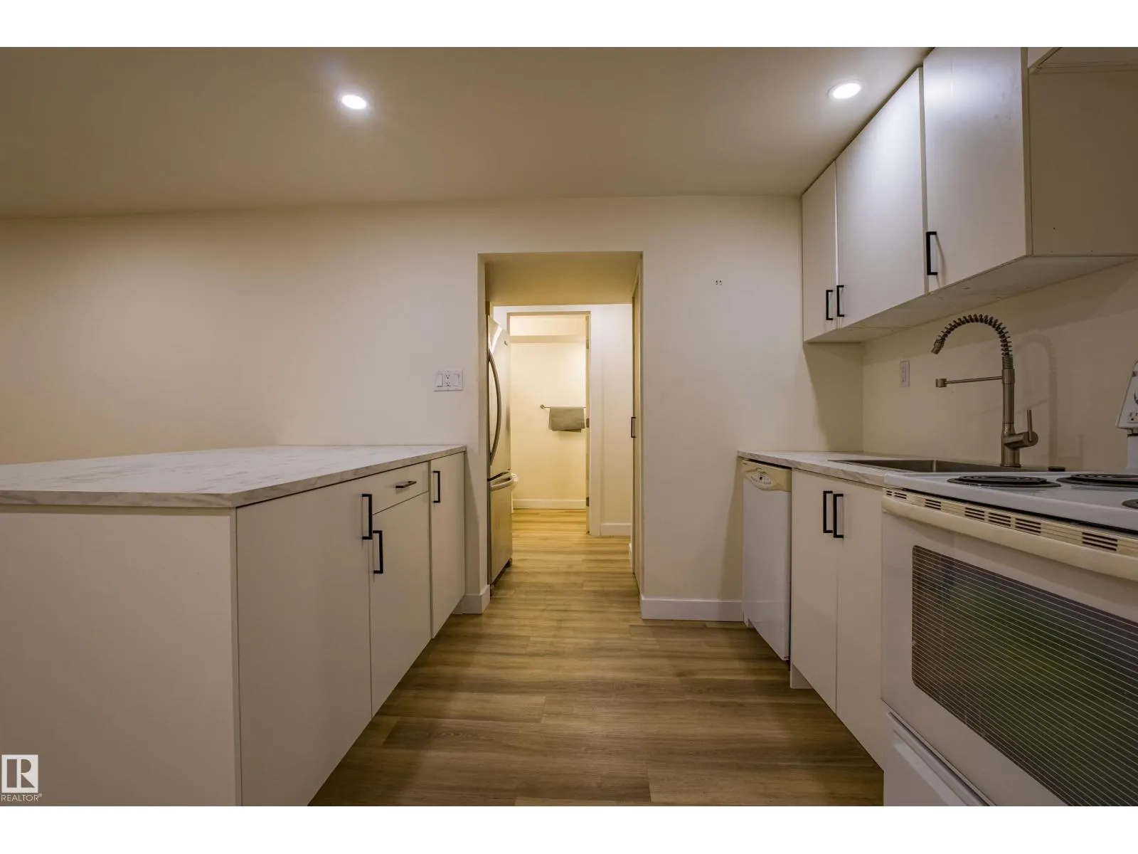 5603 108 ST NW