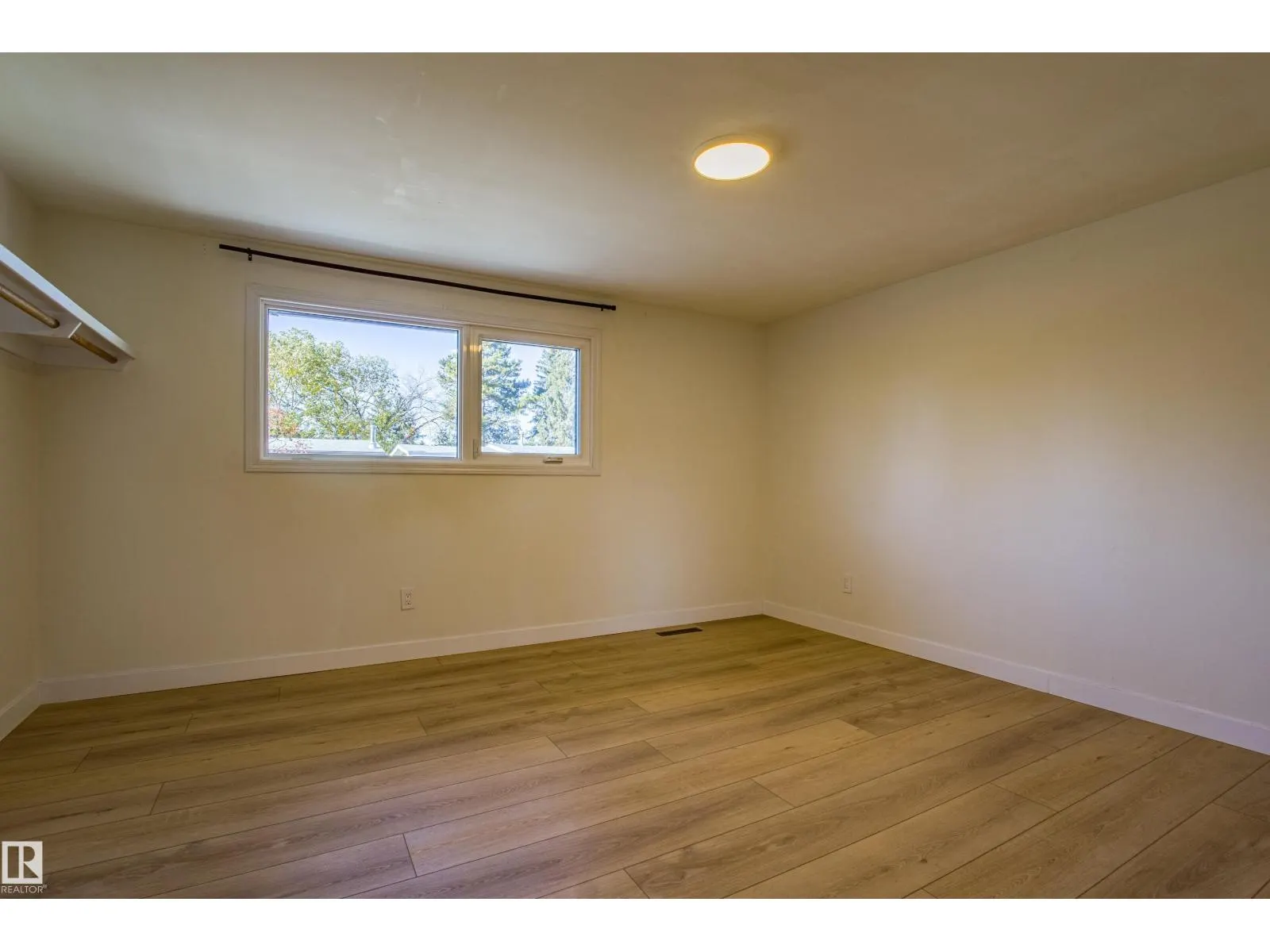 5603 108 ST NW