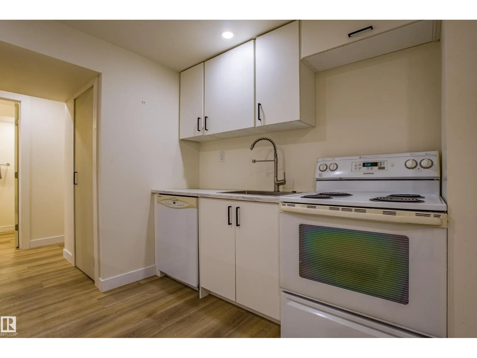 5603 108 ST NW