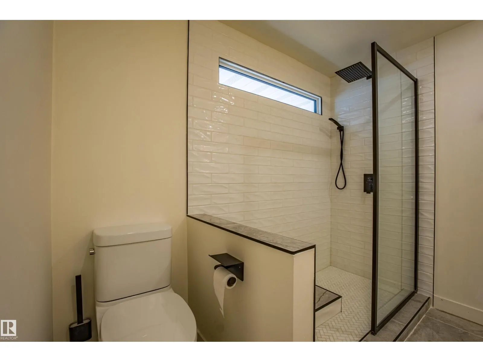 5603 108 ST NW