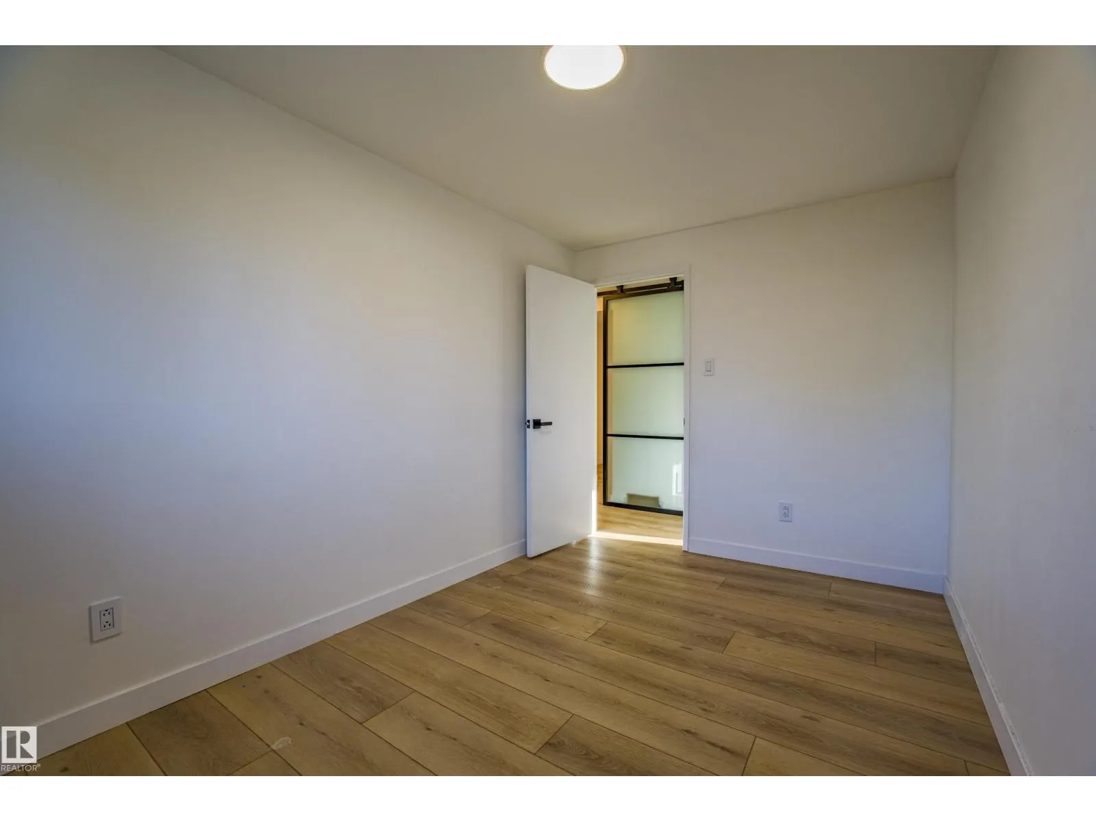5603 108 ST NW