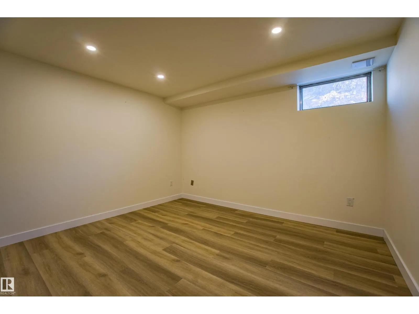 5603 108 ST NW