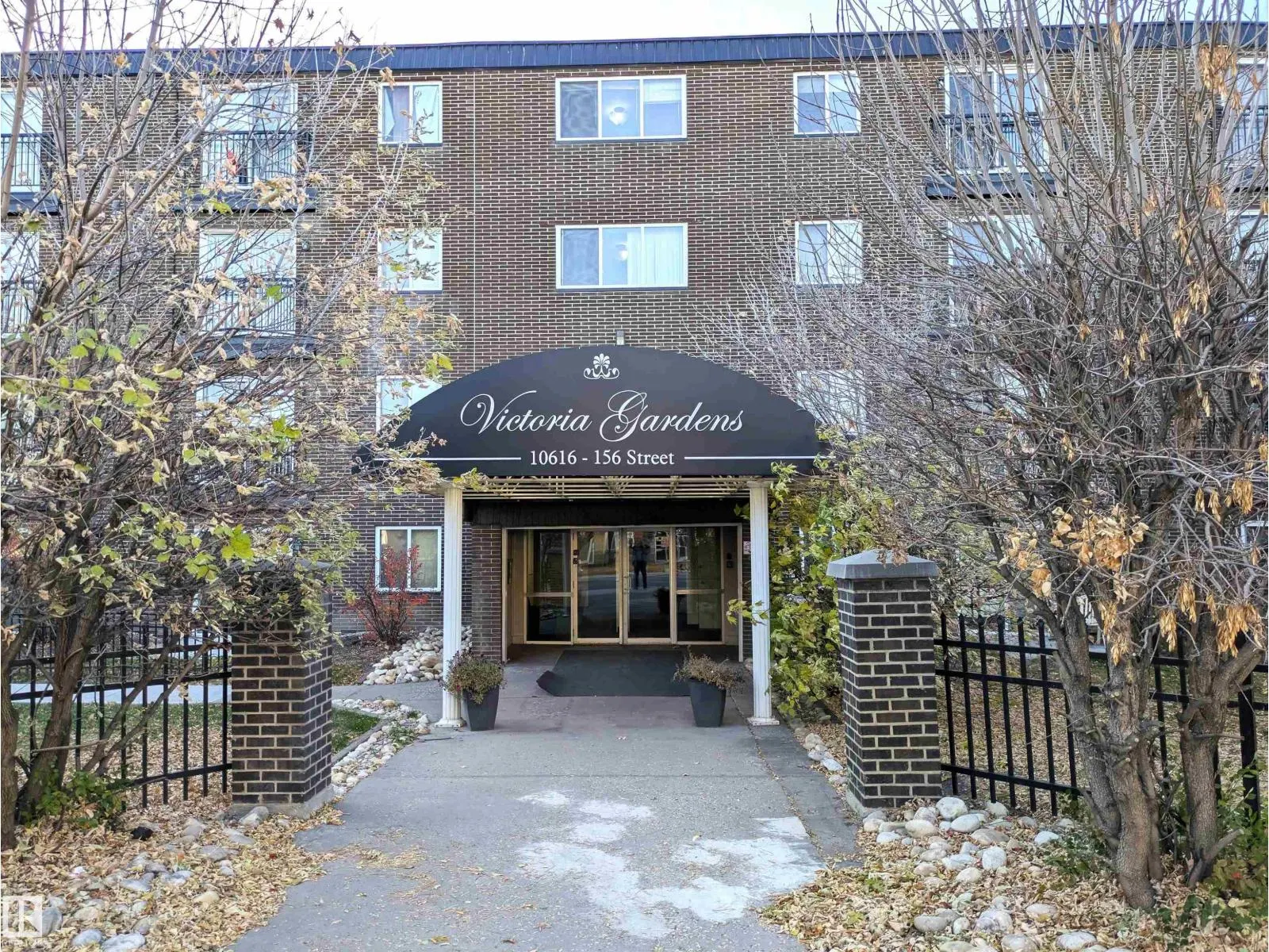#115 10616 156 ST NW