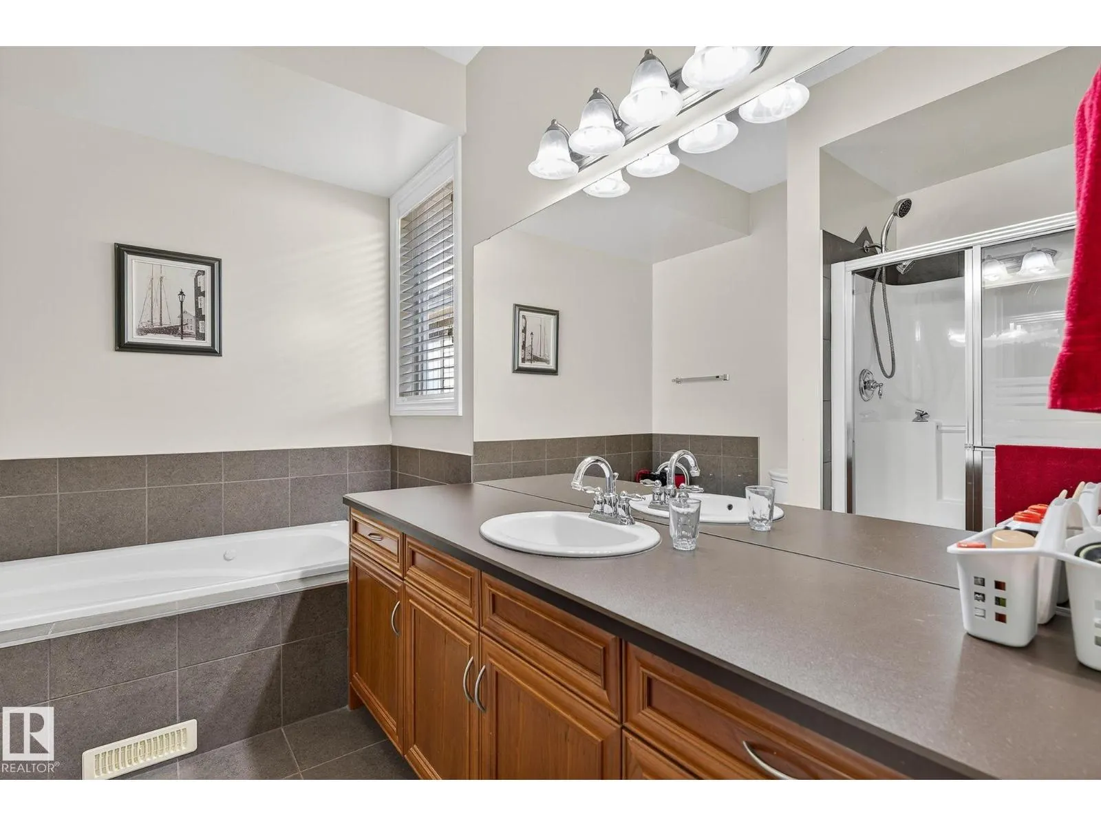 3719 MCLAY GREEN GR NW