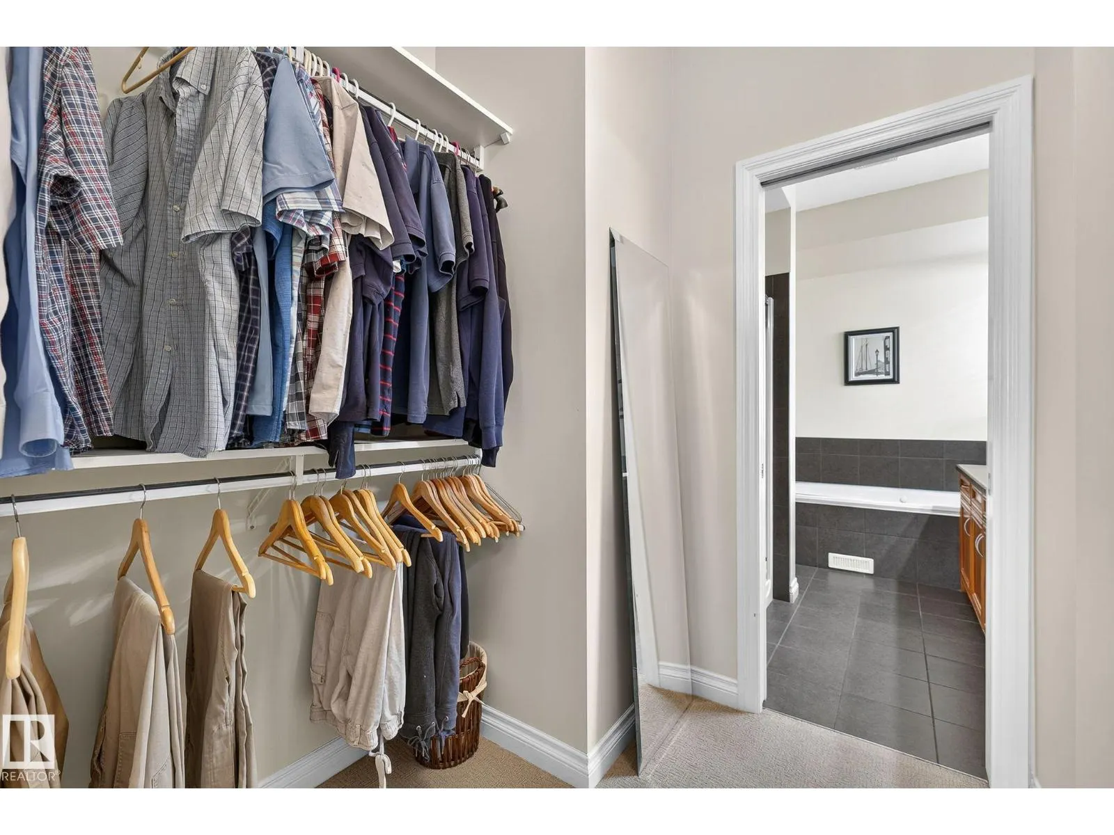 3719 MCLAY GREEN GR NW