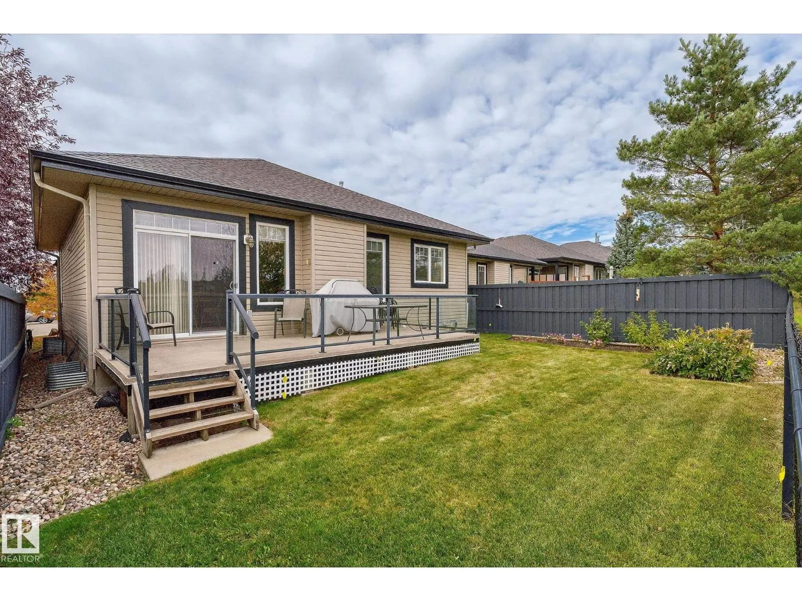 3719 MCLAY GREEN GR NW