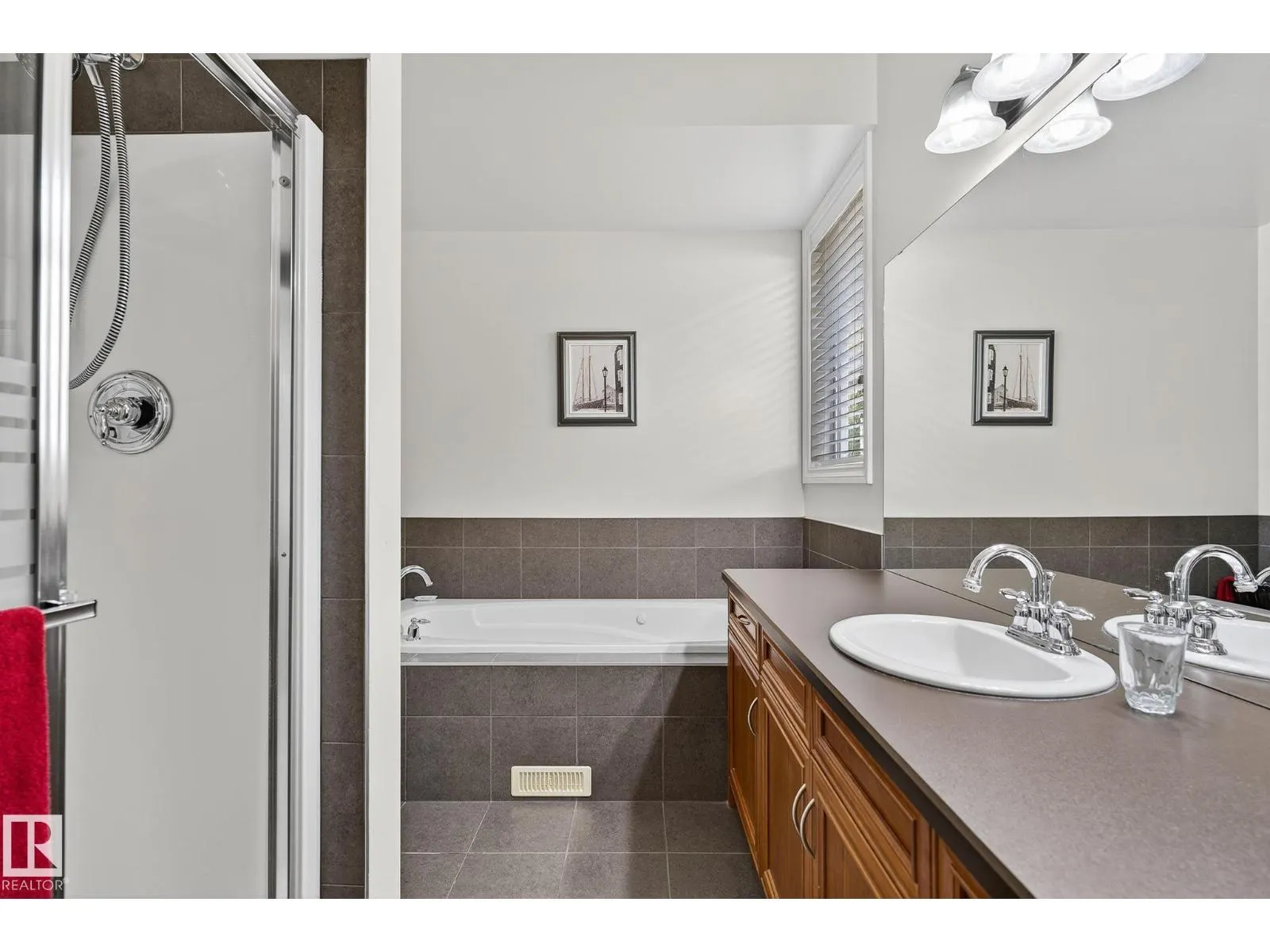 3719 MCLAY GREEN GR NW