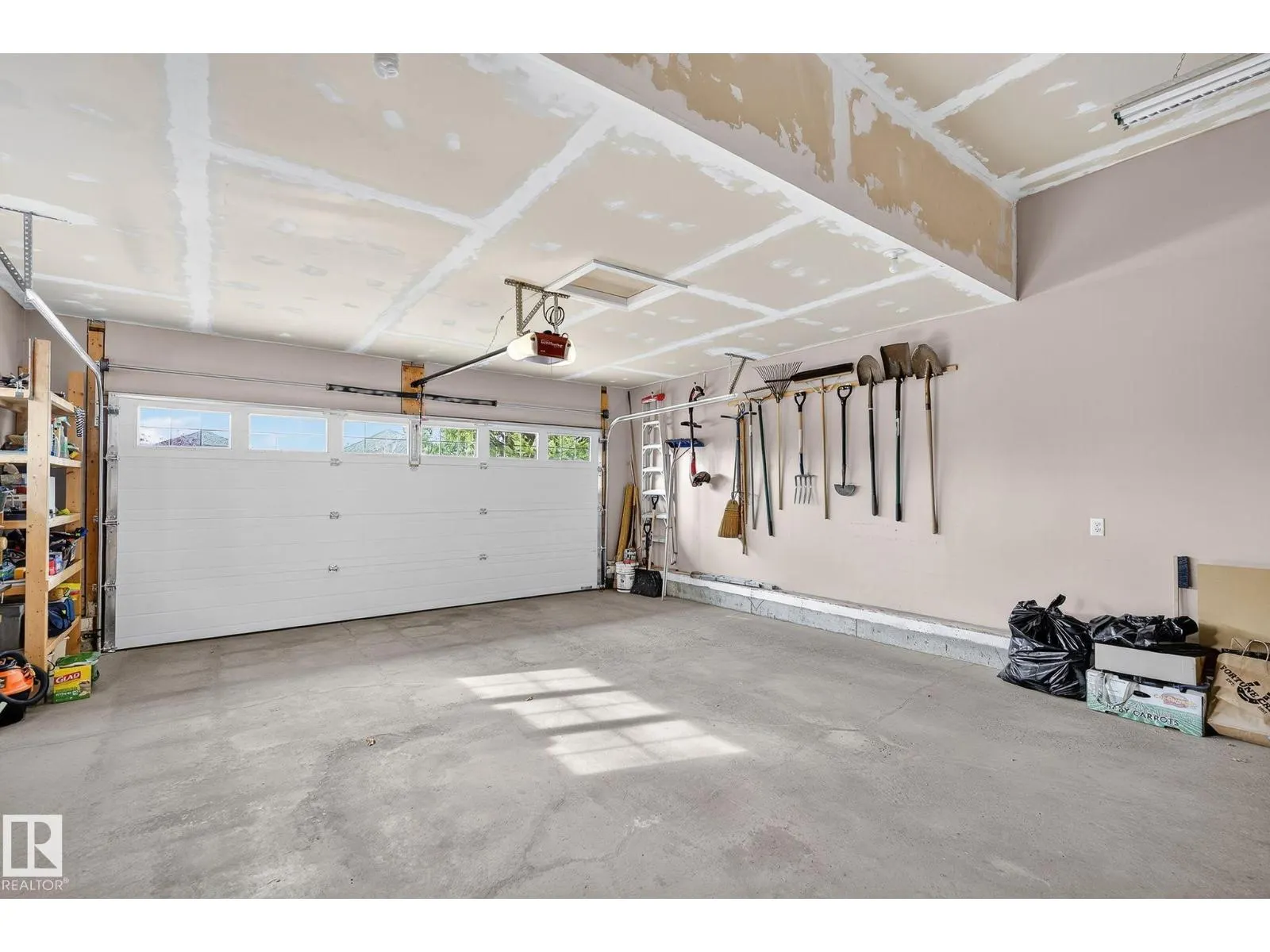 3719 MCLAY GREEN GR NW