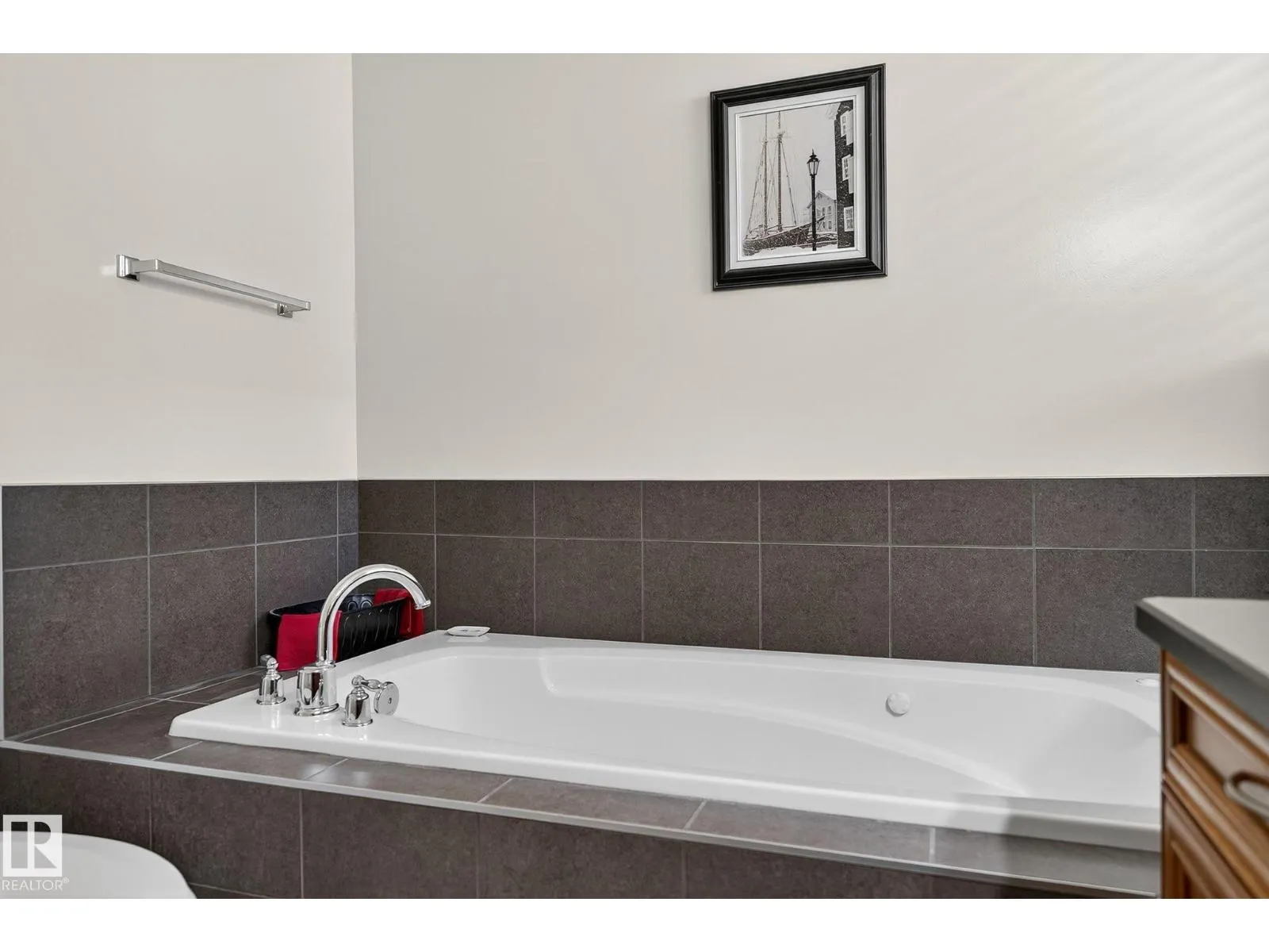 3719 MCLAY GREEN GR NW