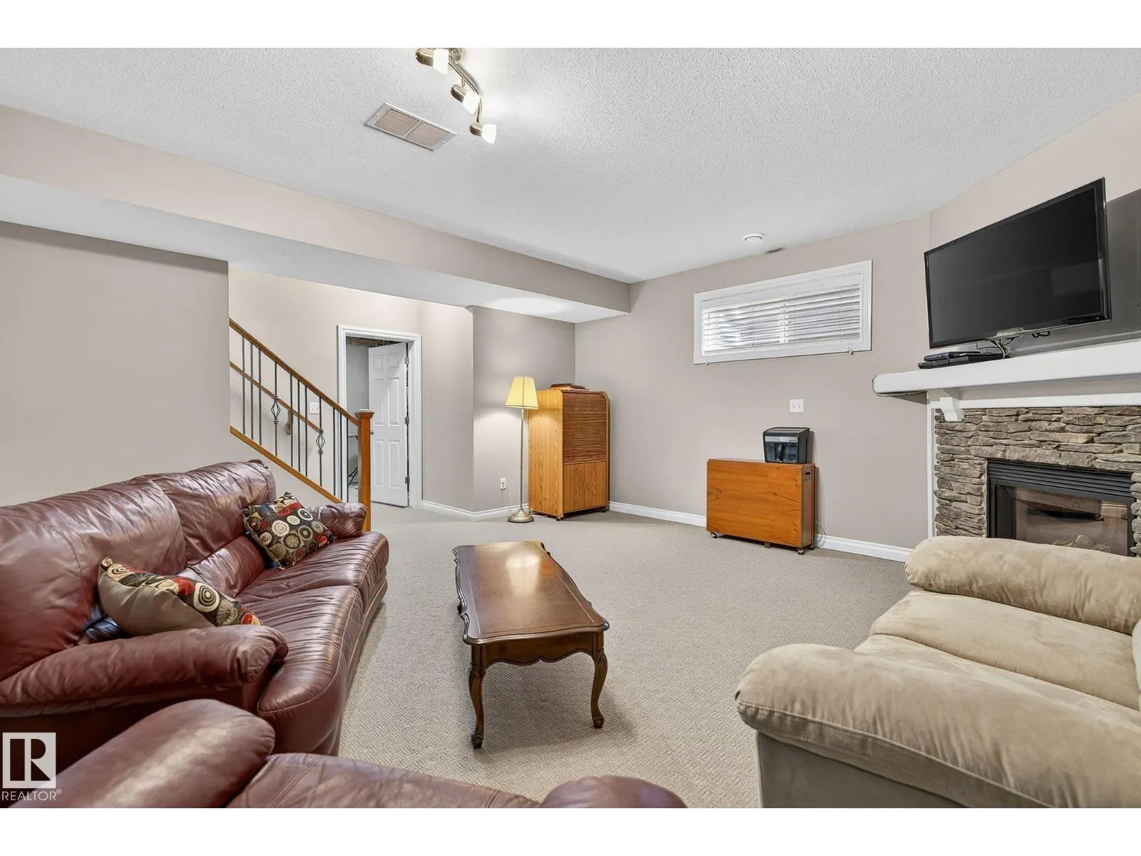 3719 MCLAY GREEN GR NW