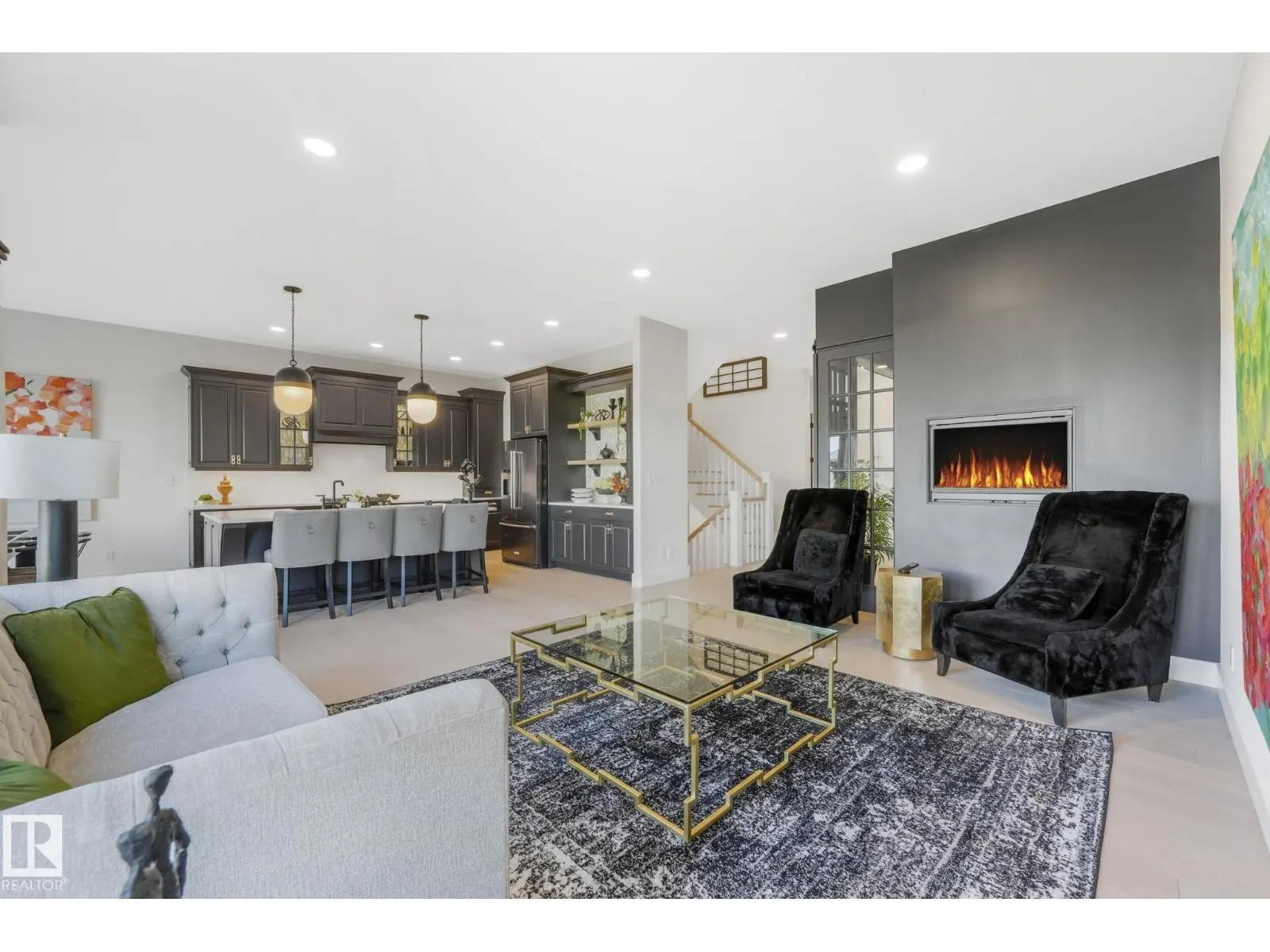 1493 howes crescent CR SW SW