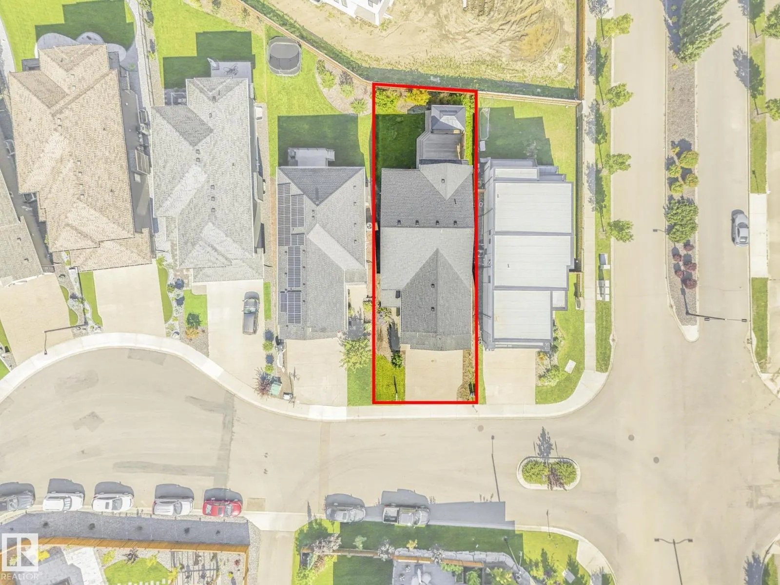 1493 howes crescent CR SW SW