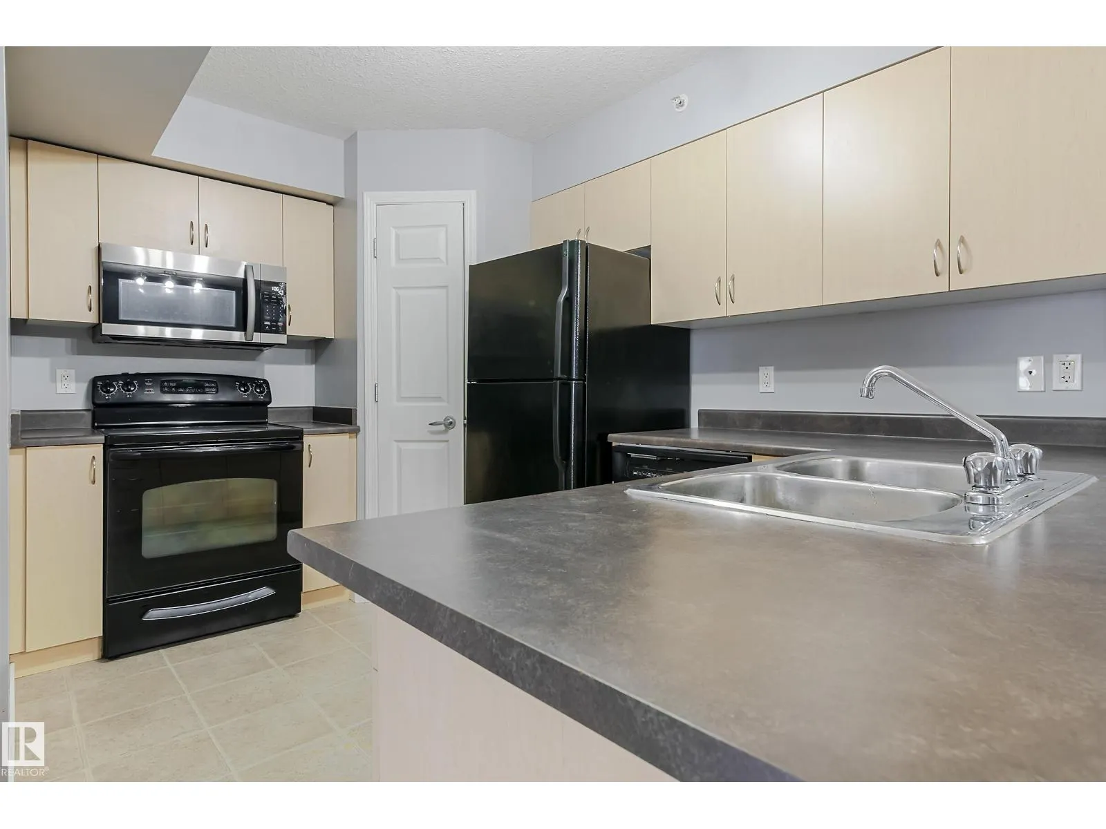 #412 42 Summerwood BV