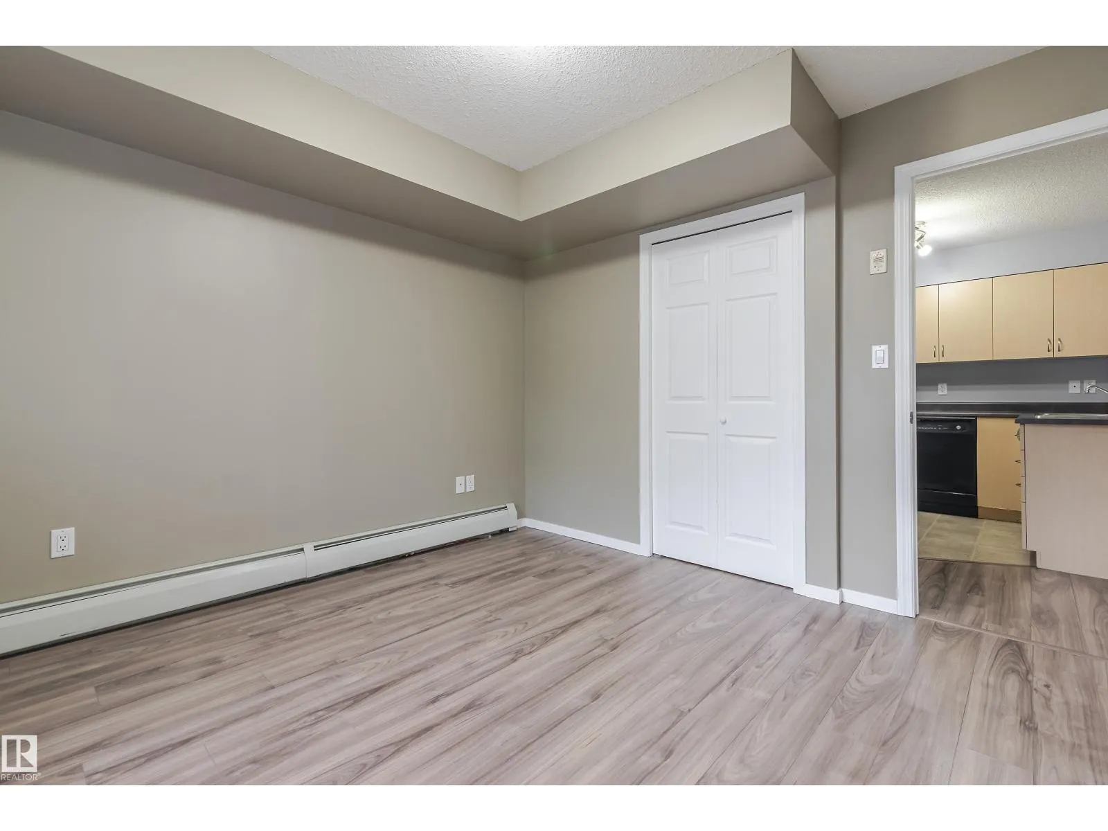 #412 42 Summerwood BV