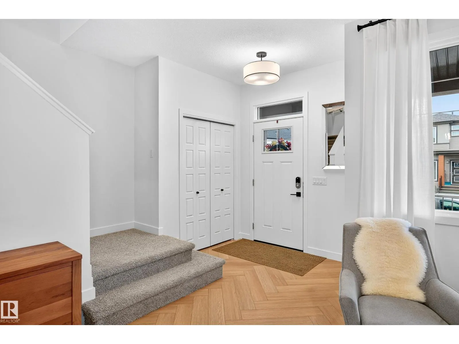 3847 CHRUSTAWKA PL SW