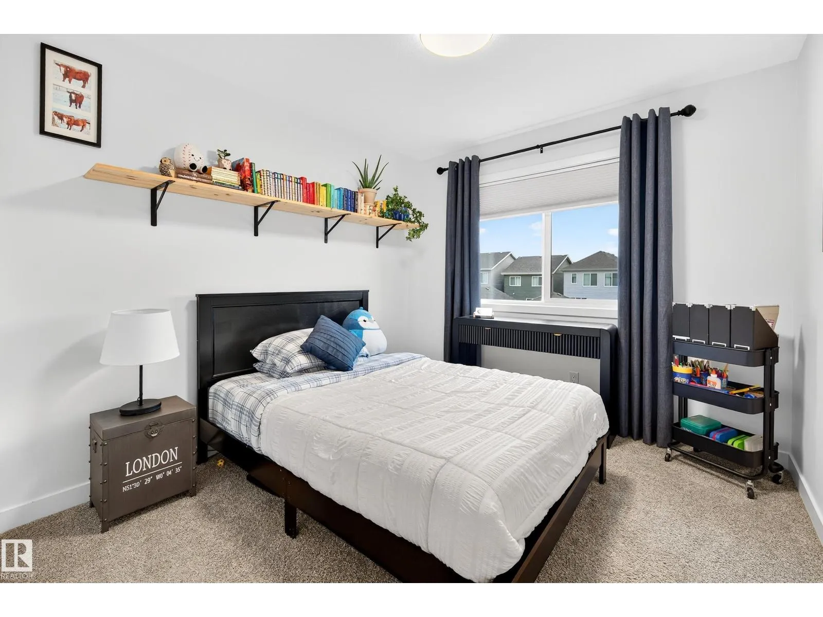 3847 CHRUSTAWKA PL SW