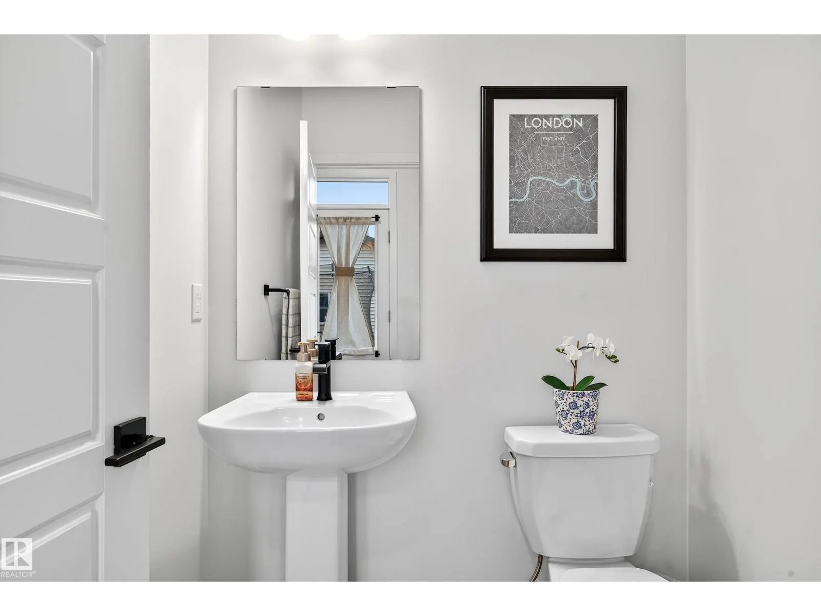 3847 CHRUSTAWKA PL SW