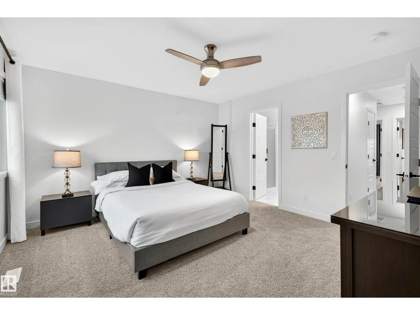 3847 CHRUSTAWKA PL SW