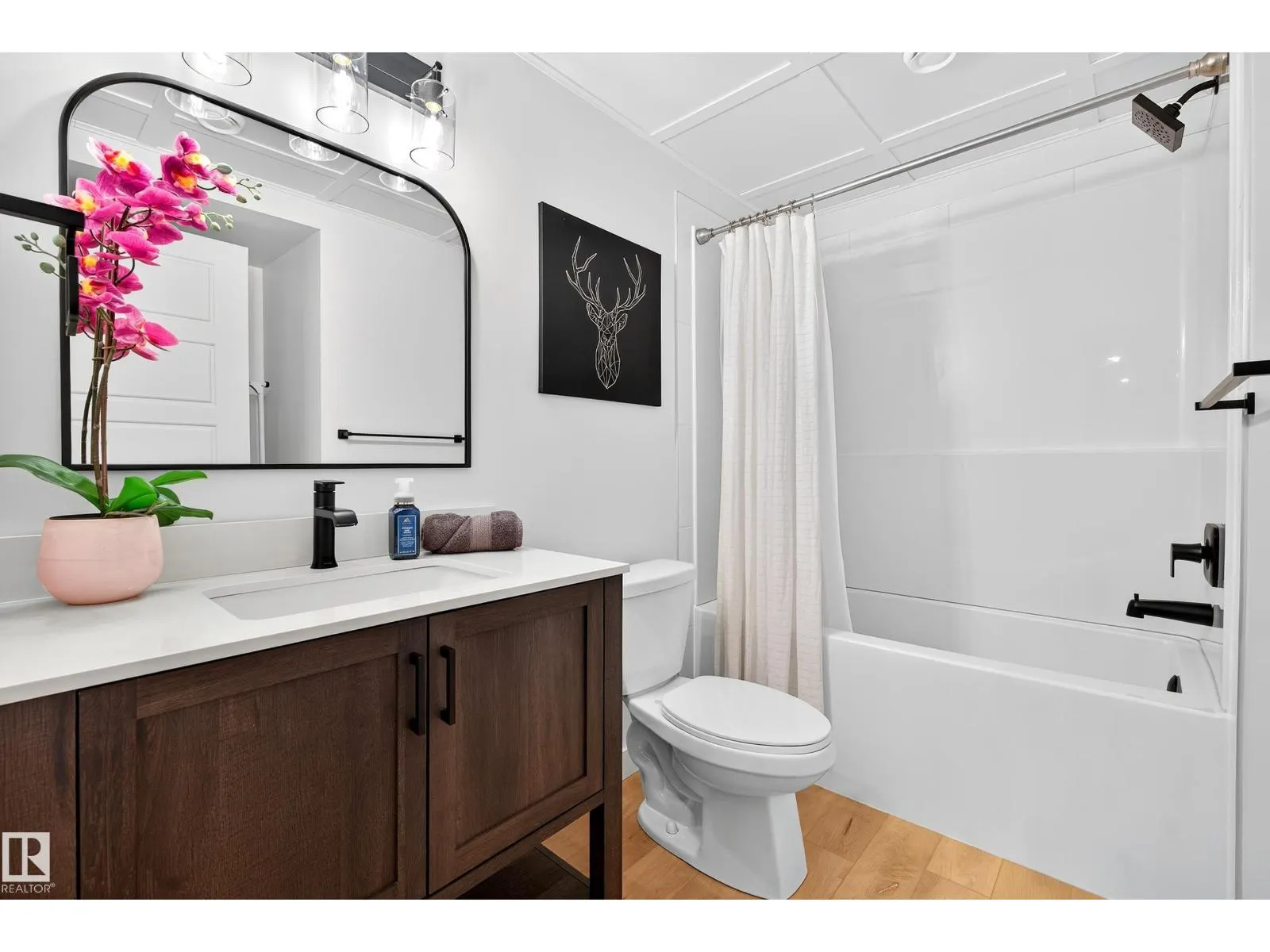 3847 CHRUSTAWKA PL SW