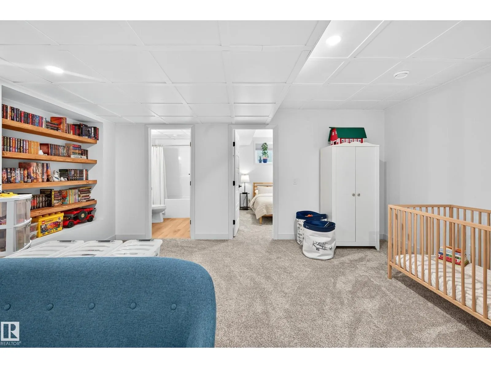 3847 CHRUSTAWKA PL SW