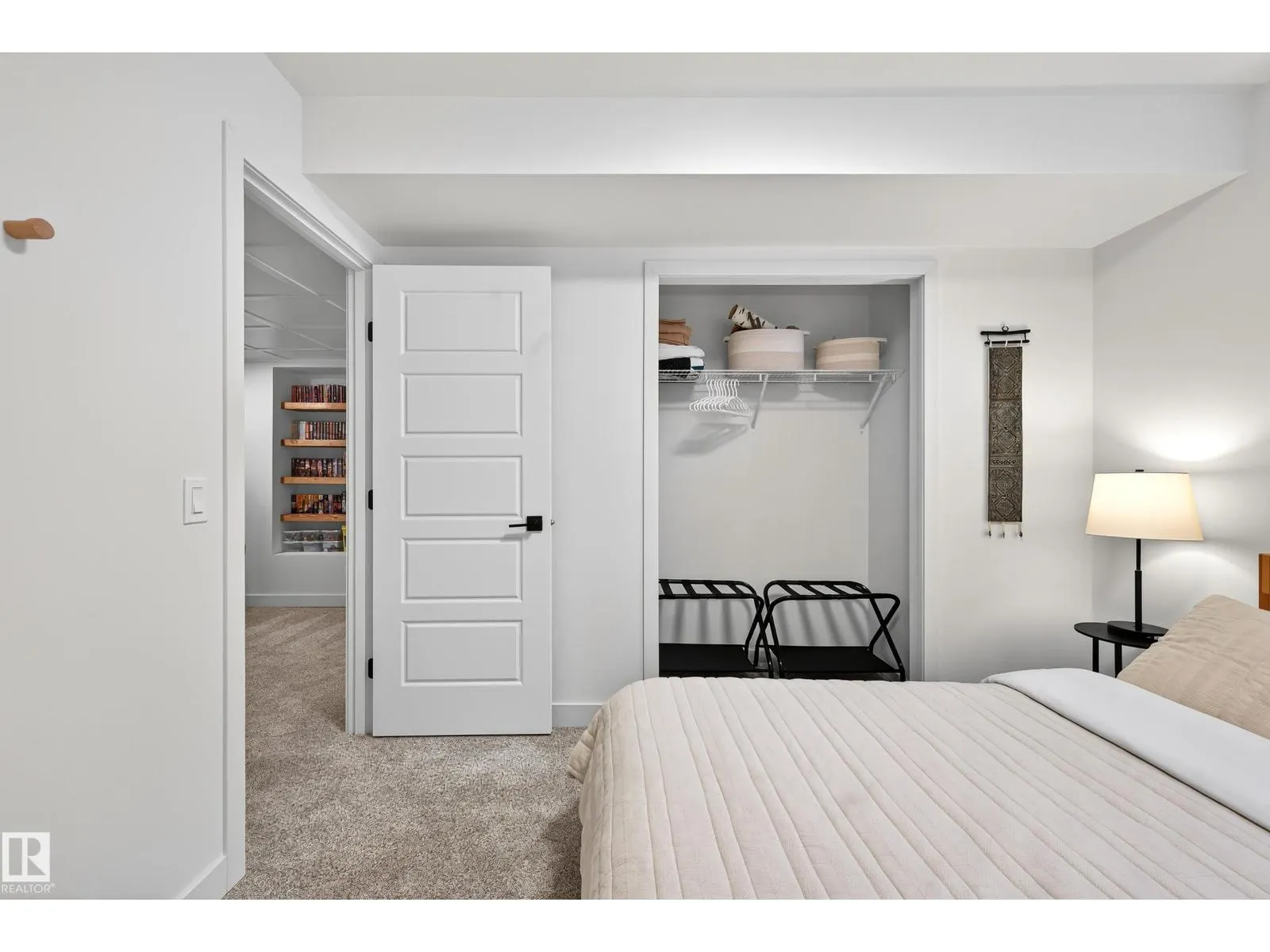 3847 CHRUSTAWKA PL SW