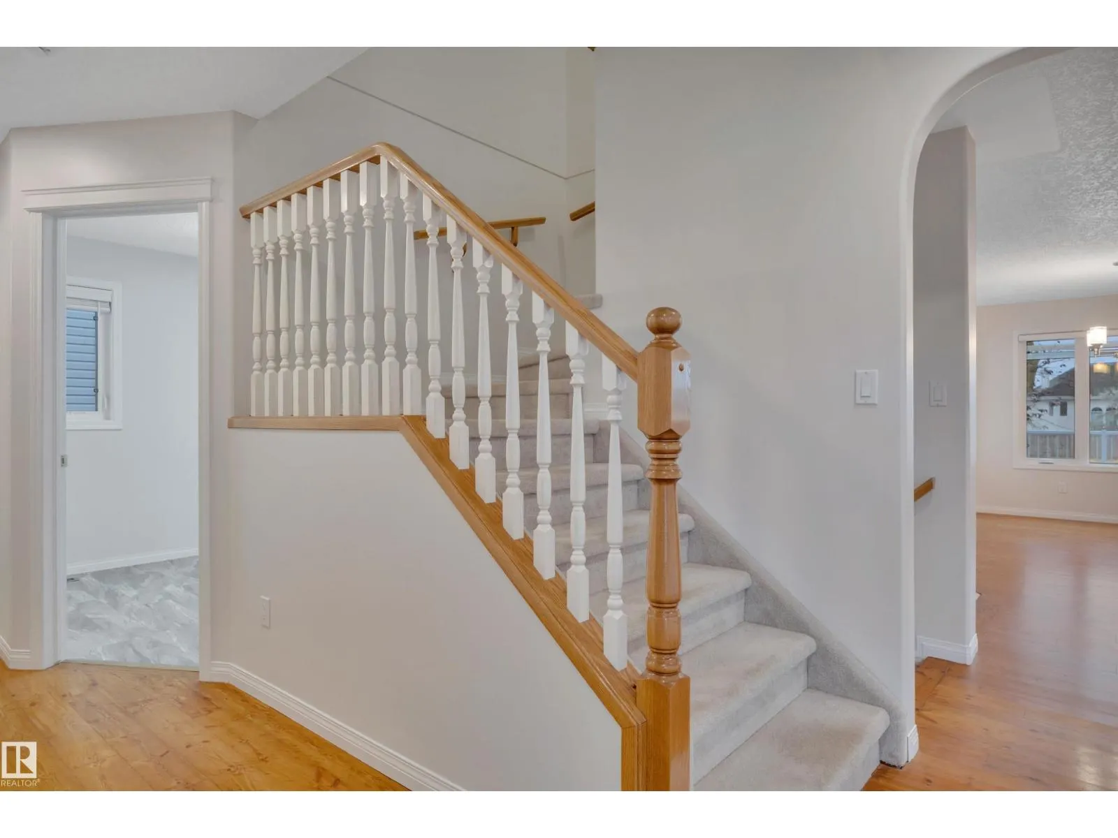 1330 118A ST NW