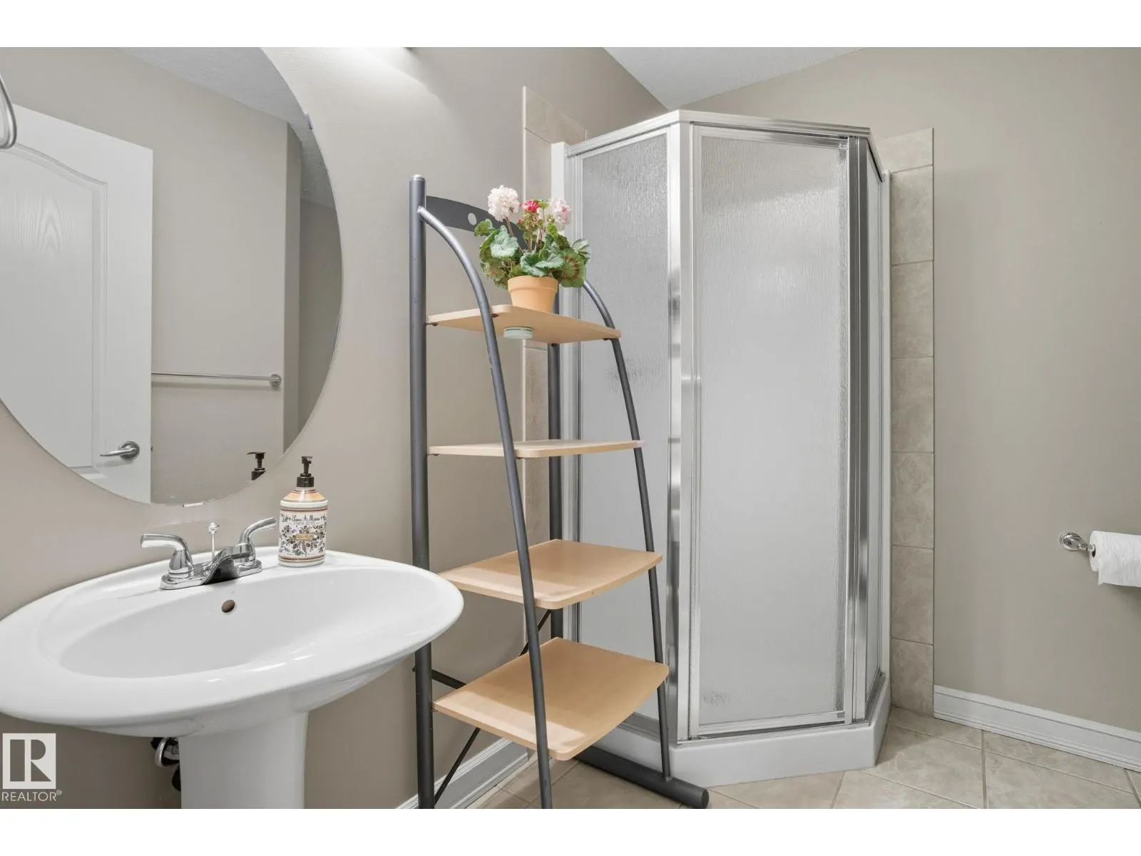 207 FALCONER LINK LI NW