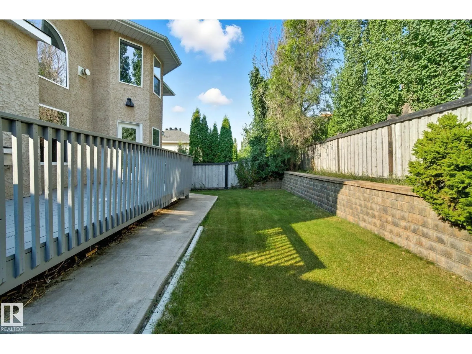 207 FALCONER LINK LI NW