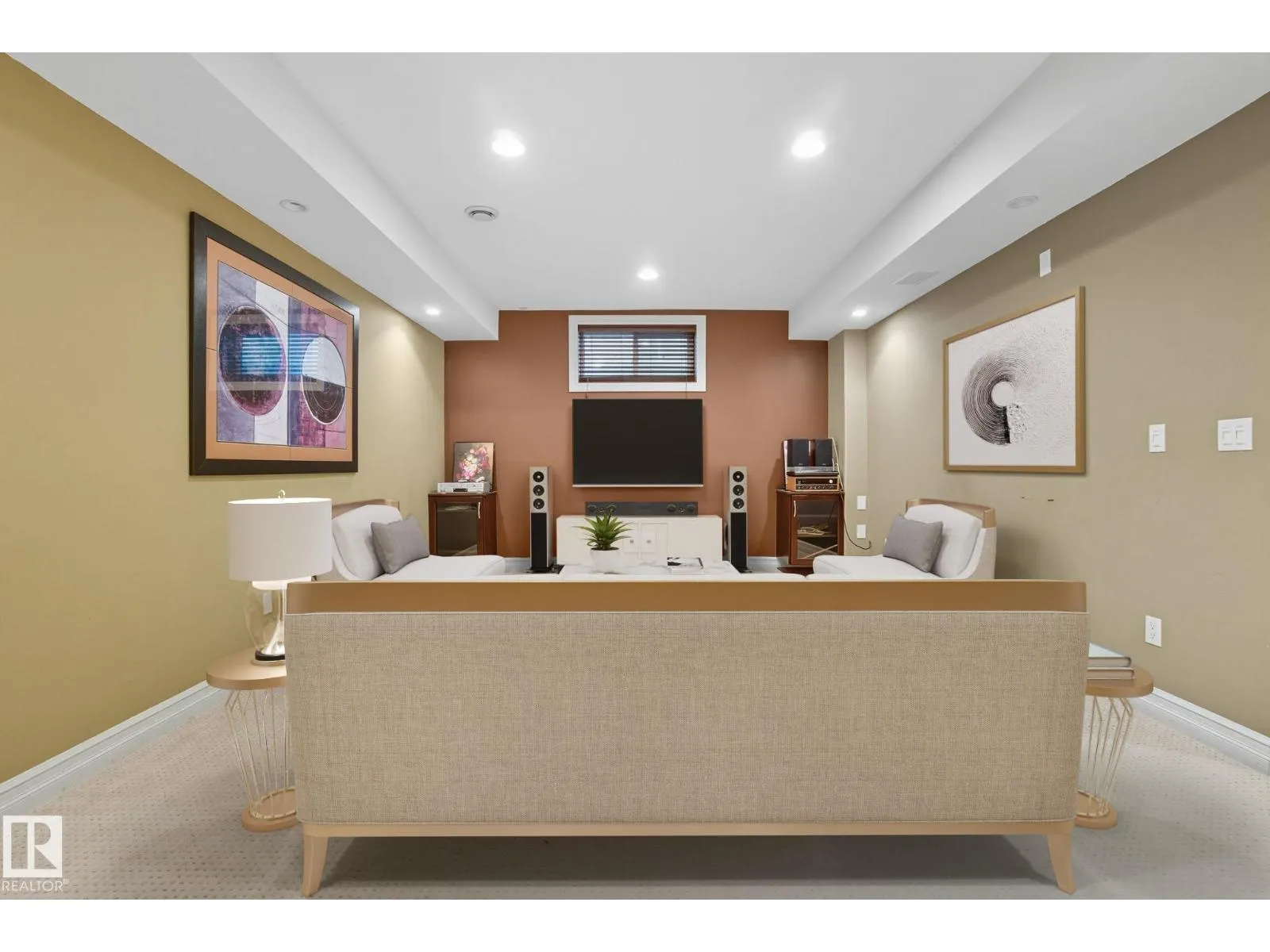 207 FALCONER LINK LI NW