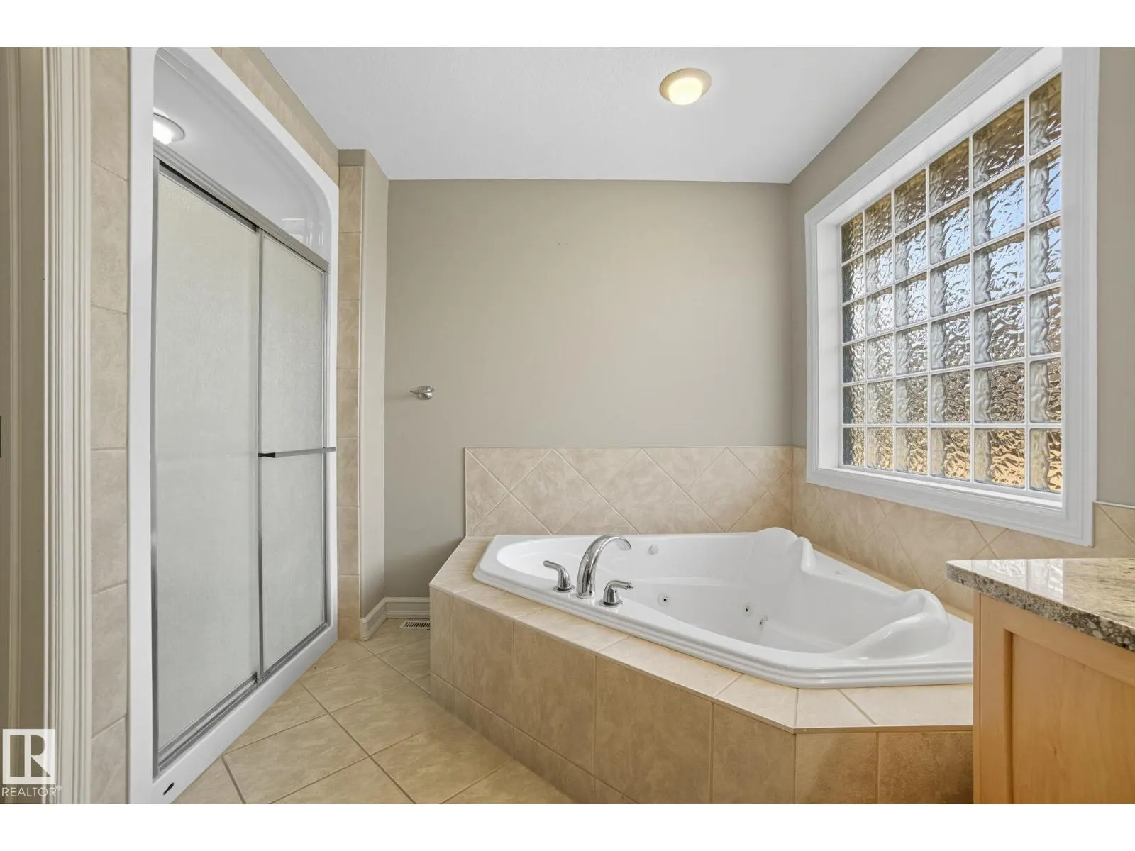 207 FALCONER LINK LI NW