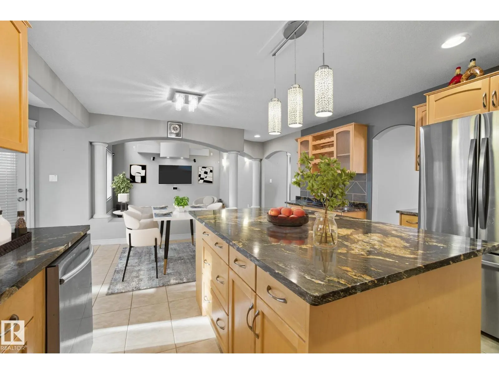 207 FALCONER LINK LI NW