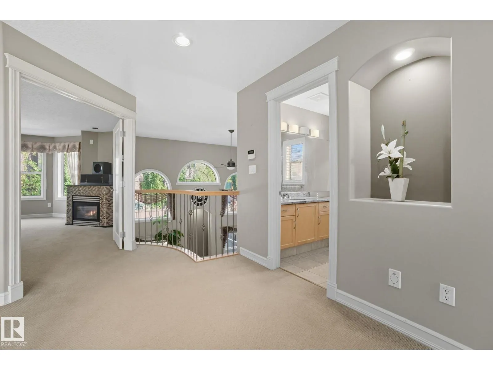 207 FALCONER LINK LI NW