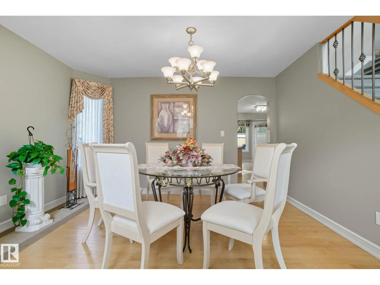 207 FALCONER LINK LI NW