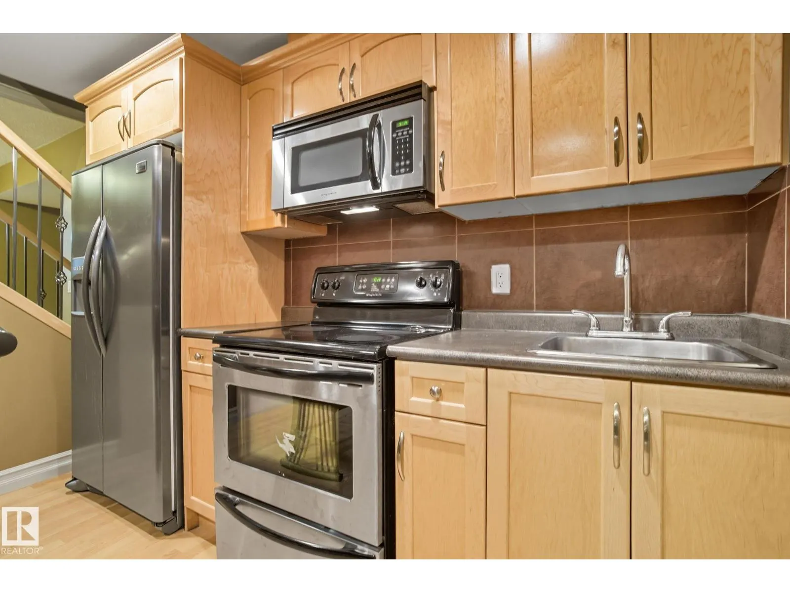 207 FALCONER LINK LI NW