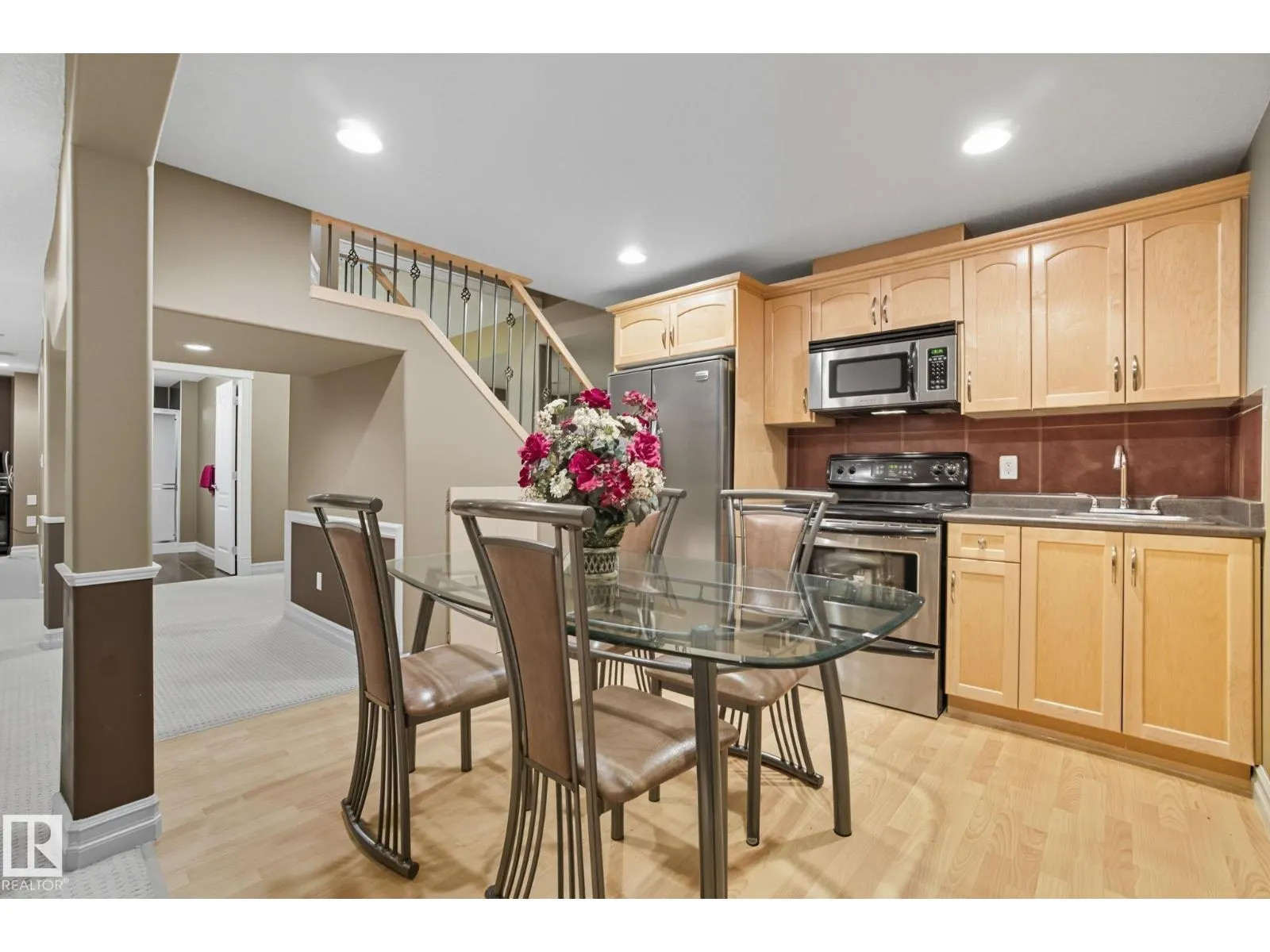 207 FALCONER LINK LI NW