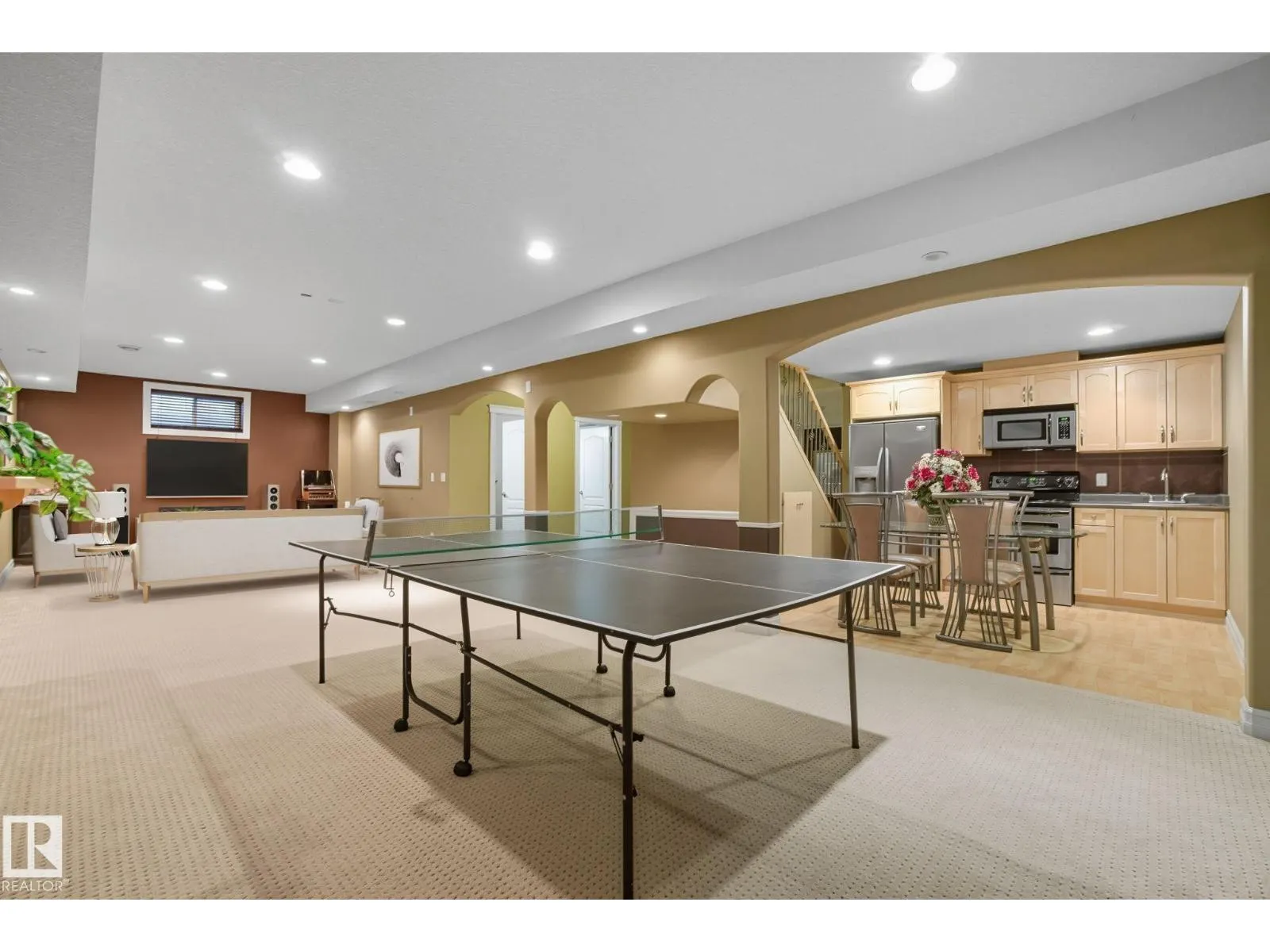 207 FALCONER LINK LI NW