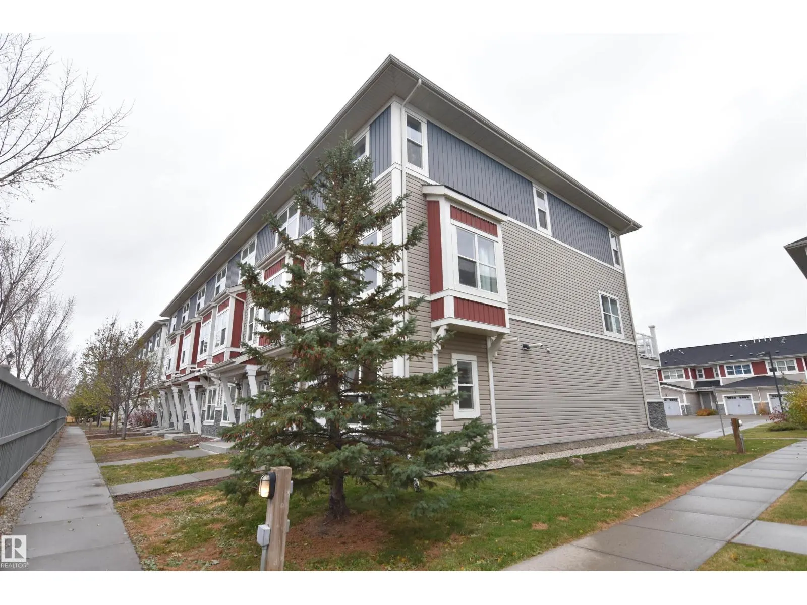 #45 3710 ALLAN DR SW