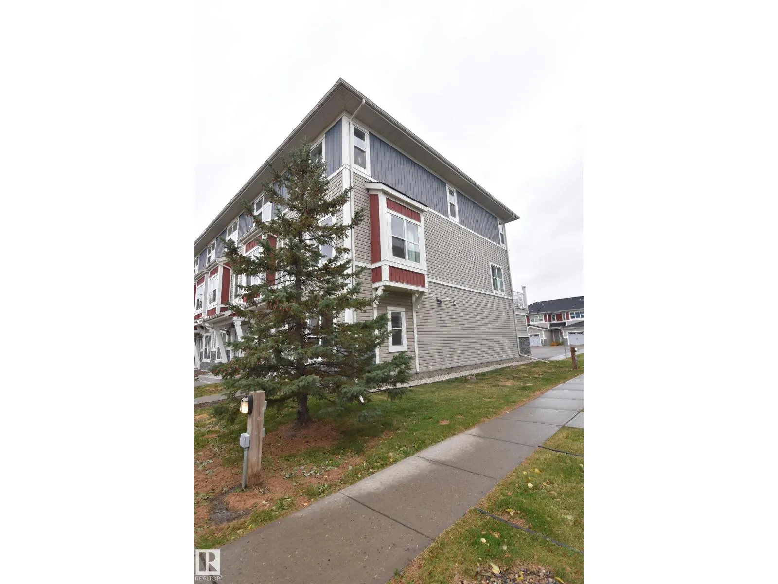 #45 3710 ALLAN DR SW