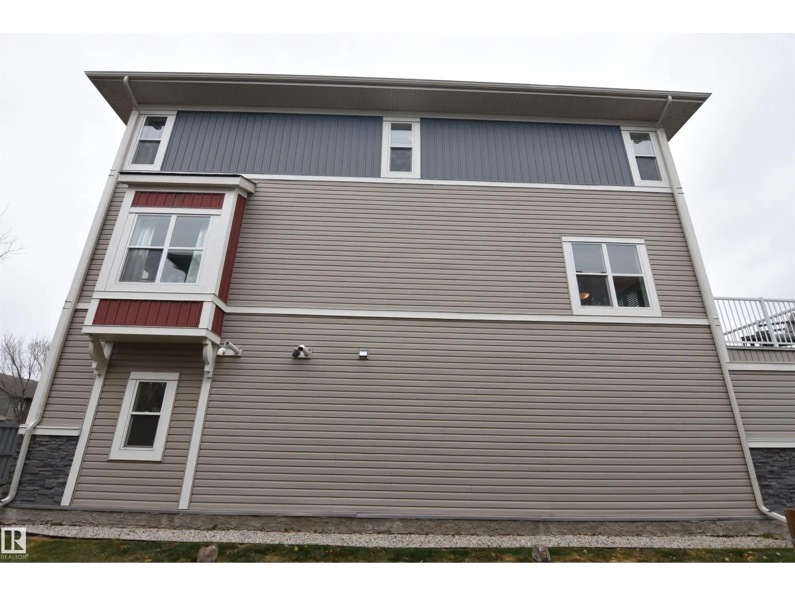 #45 3710 ALLAN DR SW