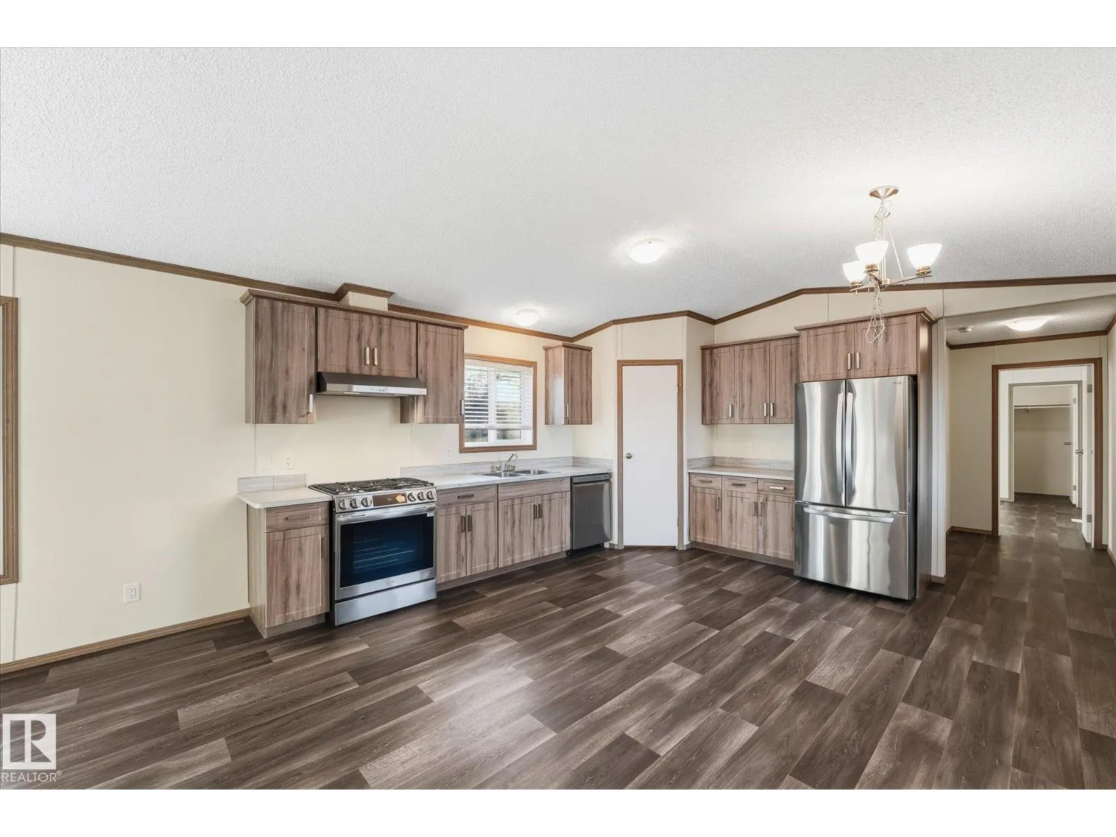 242 305 Calahoo Road