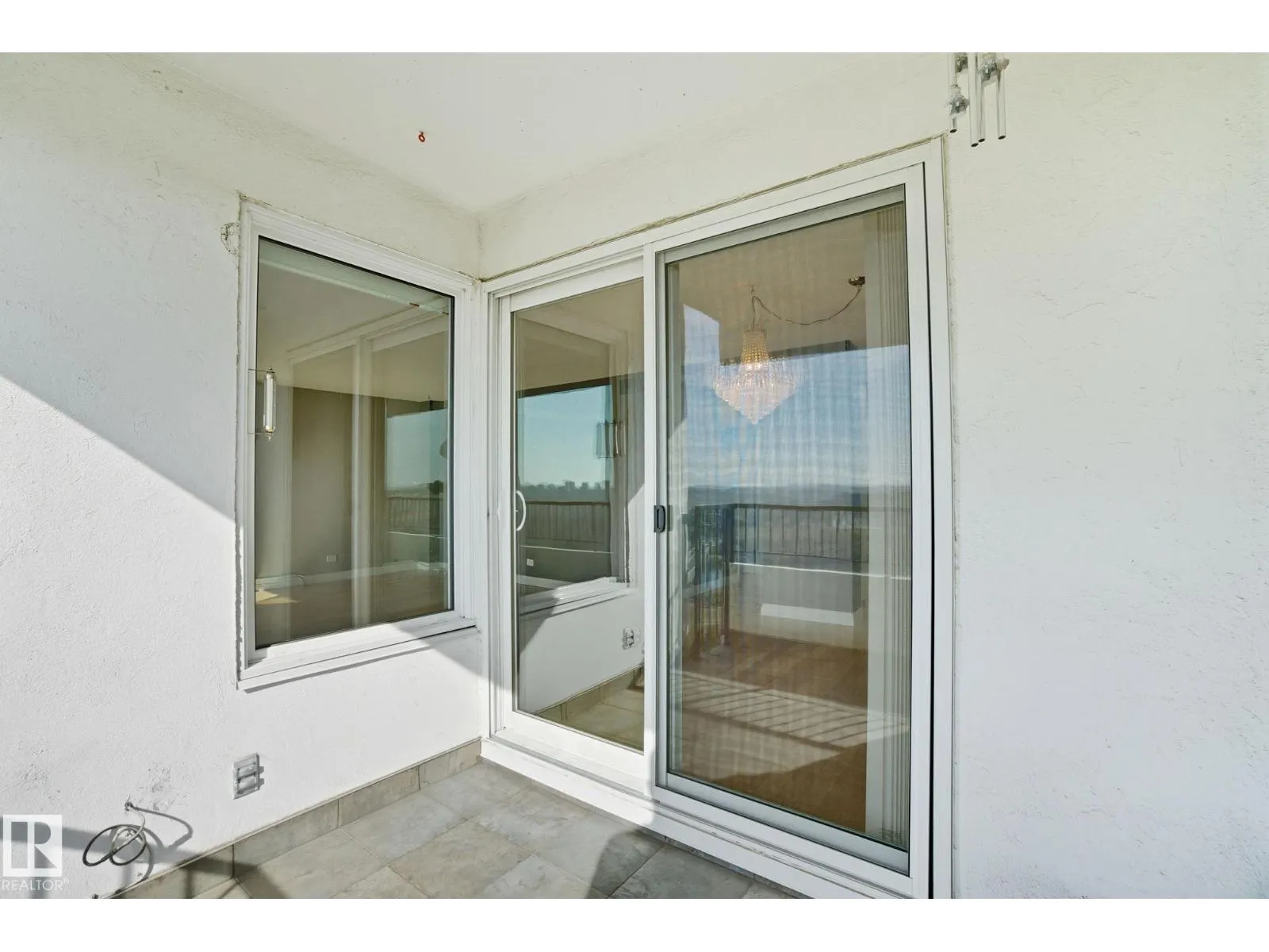 #1602 12303 Jasper AV NW NW