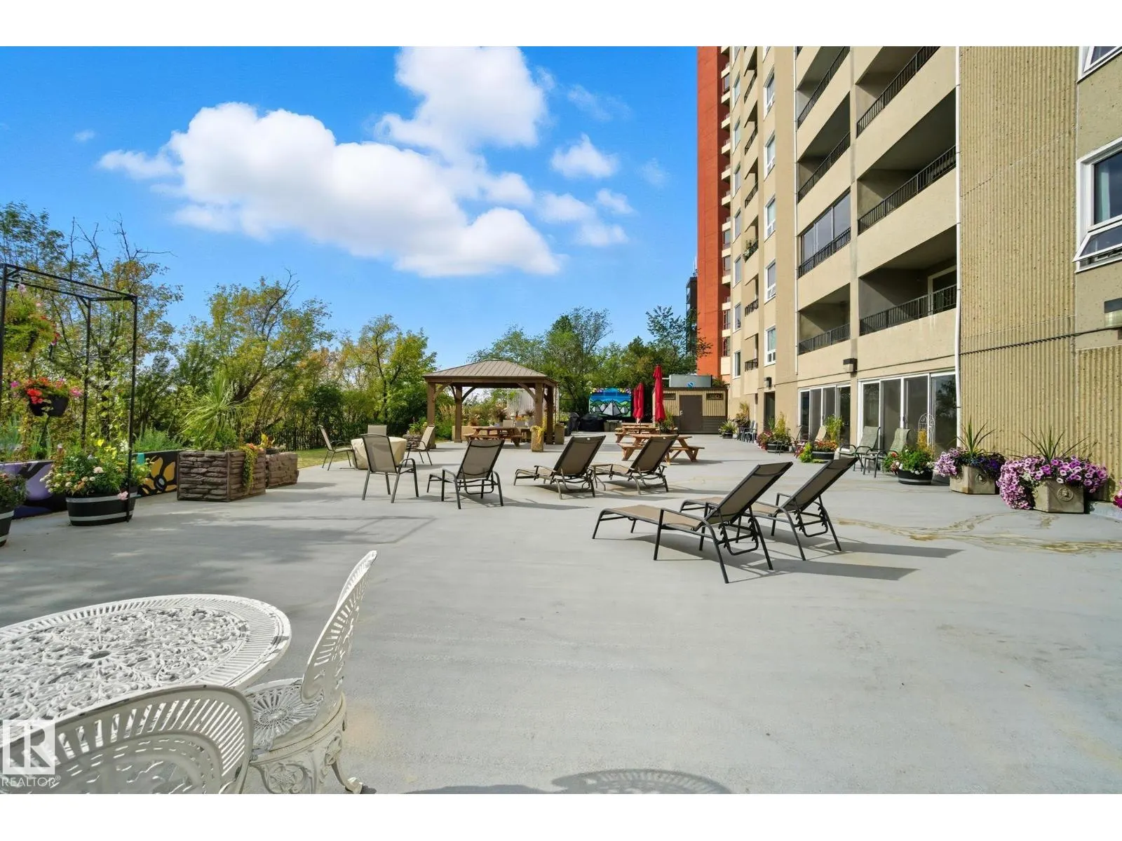 #1602 12303 Jasper AV NW NW